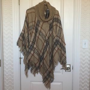 Harvé Benard Burbury Poncho